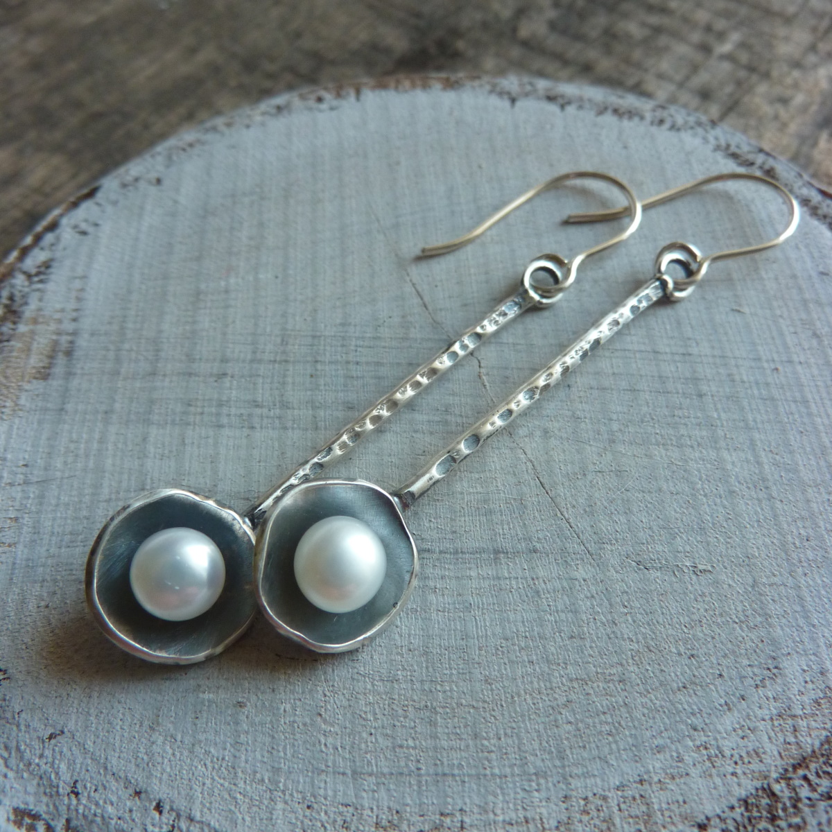 Handmade Silver Acorn Cup Earrings with Natural Pearl - Image 3